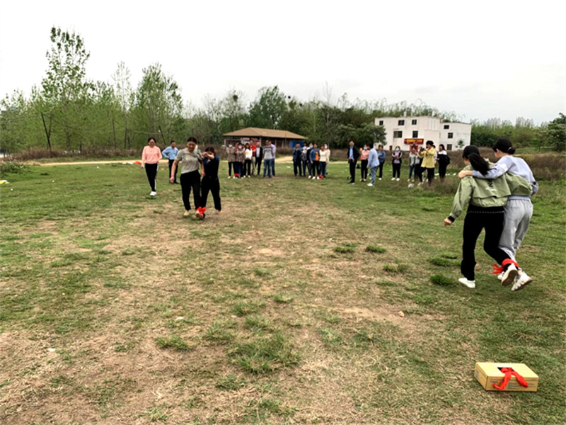“赏春景?享美食”——江西hy3380cc海洋之神油茶科技有限公司春游记-03.jpg