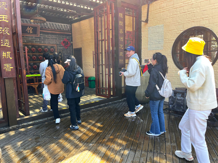 亲热天然，齐“味”无限——hy3380cc海洋之神营销中心2024龙南春游踏青活动圆满实现-04.jpg