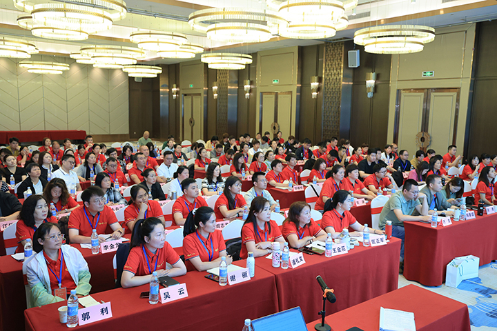厚积薄发，锐意进取——hy3380cc海洋之神2025第一季度营销会议??024年度赞美大会圆满进行-05.jpg